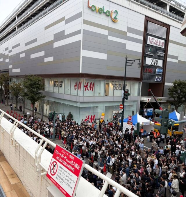 ソーイエバ きっずふぇすてぃばるノ時 どらむノすてーじノ人だかりニ遭遇シテ  ざ・べすとてんノ世良公則トついすとノ中継ヲ思イ出シタ